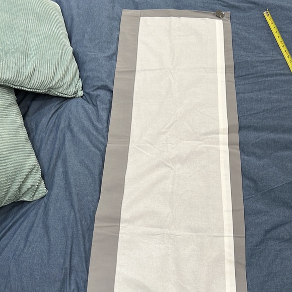 Restoration Hardware table runner gray linen - Picture 6 of 7